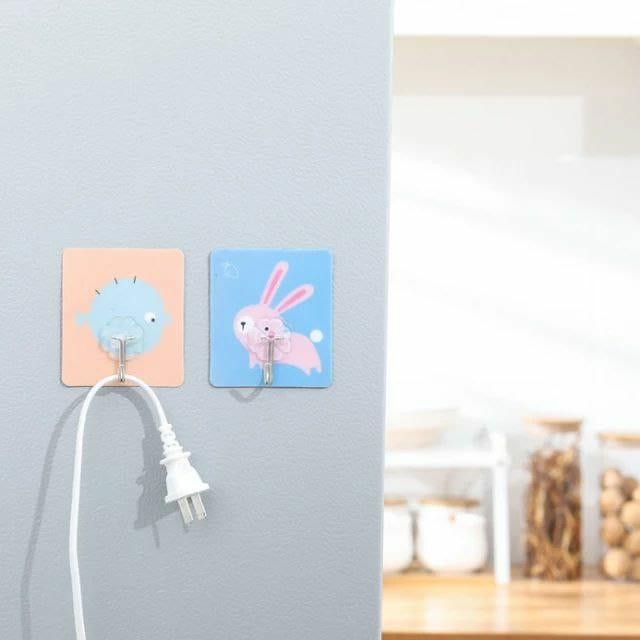 Hooks-Cartoons Strong Adhesive Wall Sticky Hooks(Pack of 4) bqu5q7-dm